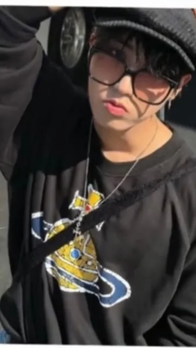 ai character: Han Jisung background