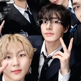 chat with ai character: Enhypen