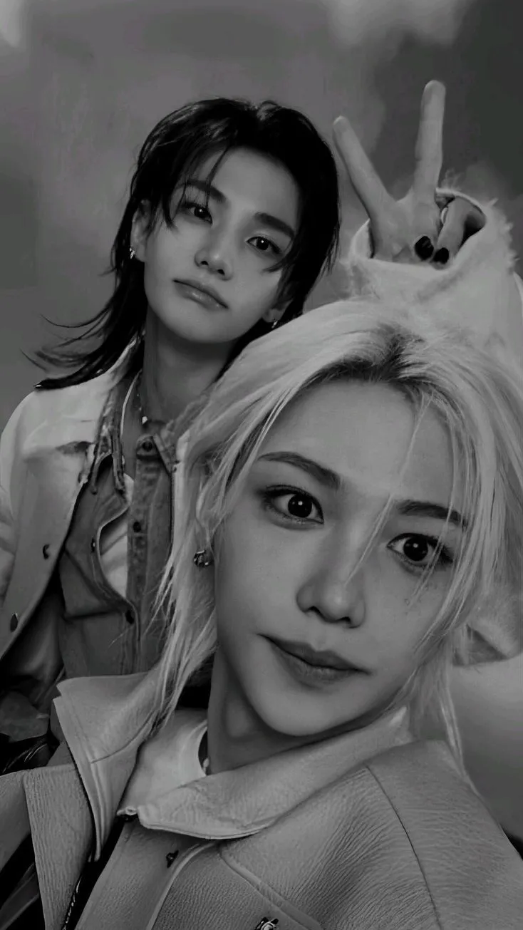 ai character: Hyunlix background