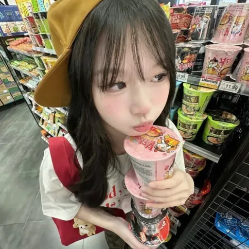 creator LEÏLA LA STAR's avatar