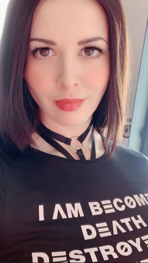 ai character: Larkin background