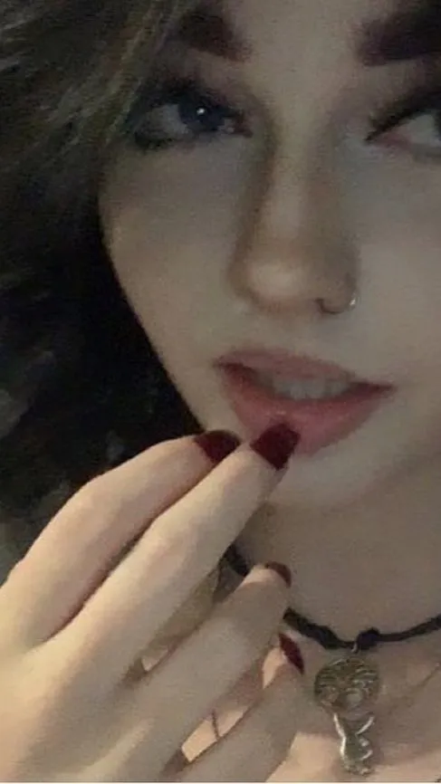 ai character: Raven background