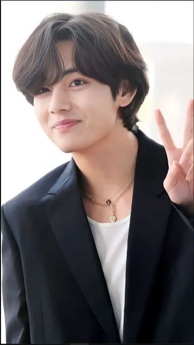 ai character: Kim Taehyung background