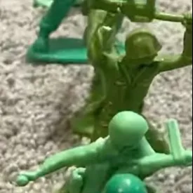 chat with ai character: Army Men vs Cat