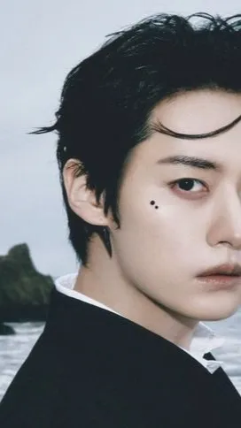 ai character: Minho/Lee know background