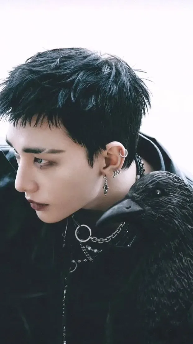 ai character: Hyunjin background