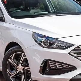 chat with ai character: Hyundai