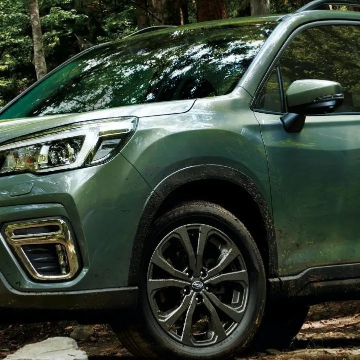 chat with ai character: The Gearheads