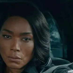 chat with ai character: athena grant