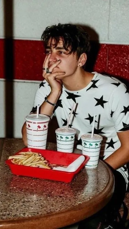 ai character: Colby Brock background