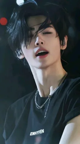 ai character: Sunghoon background