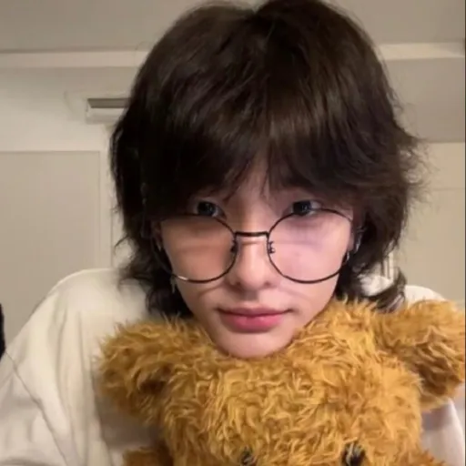 creator ~{HYUNJINAHHHH}~'s avatar