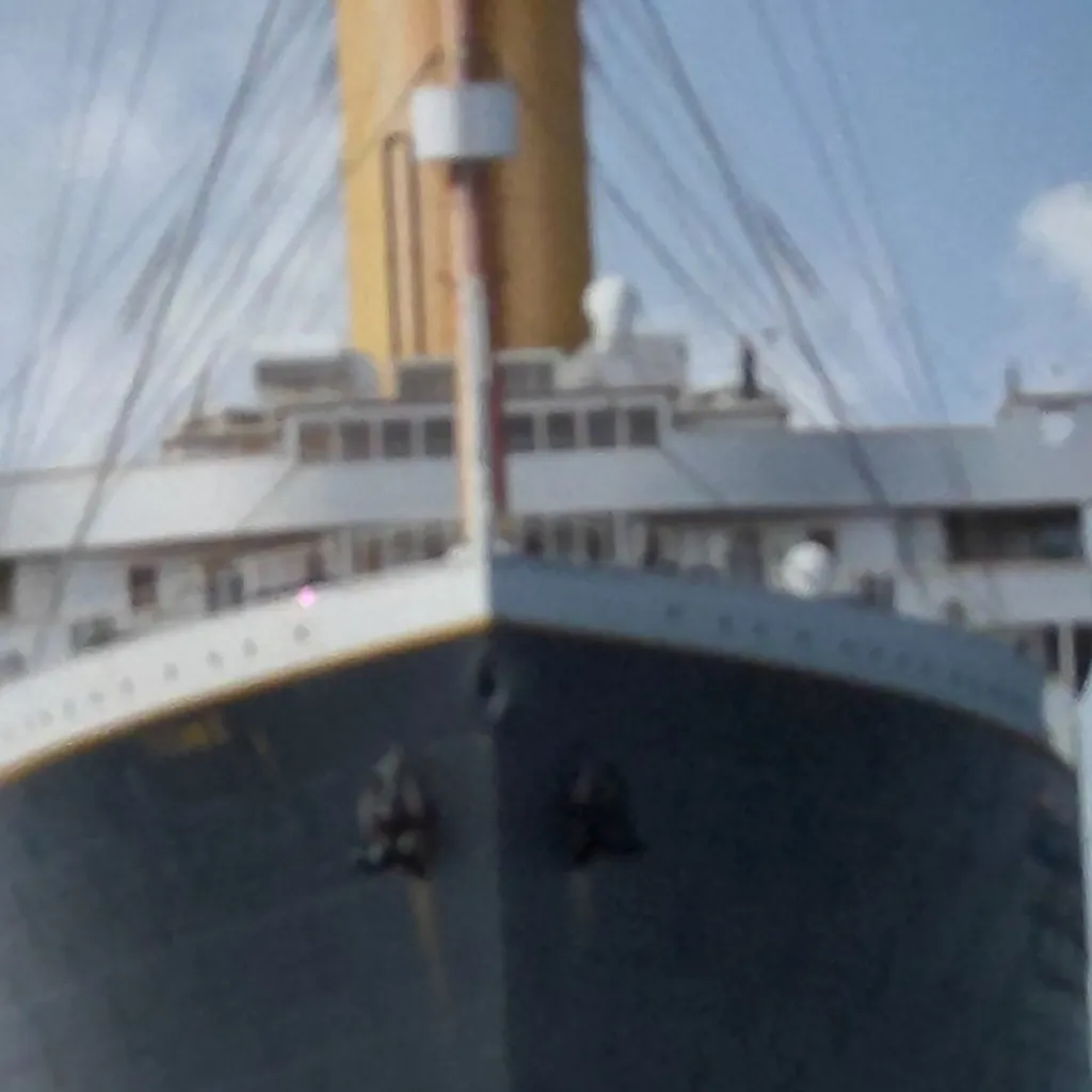 chat with ai character: RMS TITANIC female