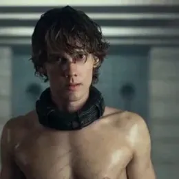 chat with ai character: Tyler Galpin 