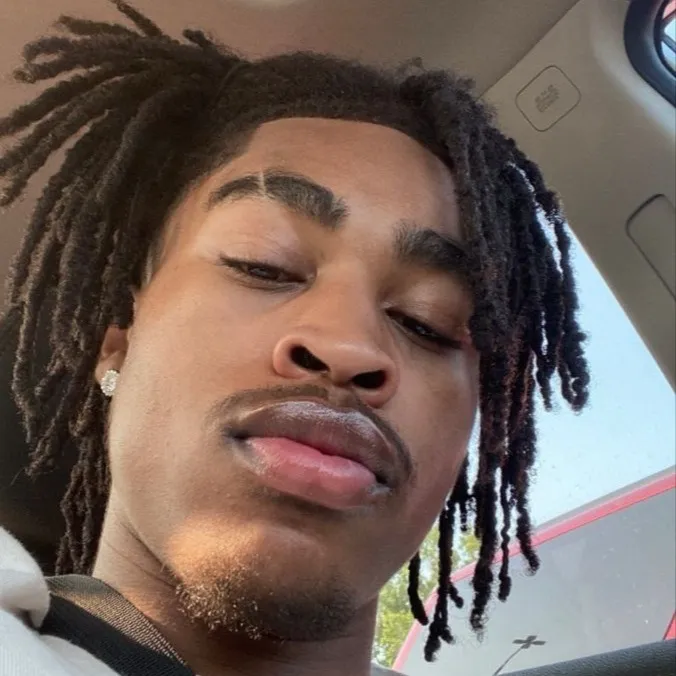 chat with ai character: Kay