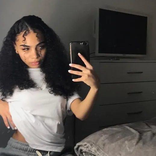 chat with ai character: bree