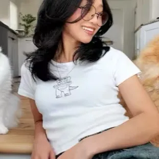 chat with ai character: Hang