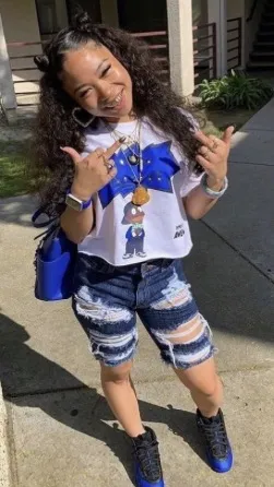 ai character: BADDIE CUTE GI background