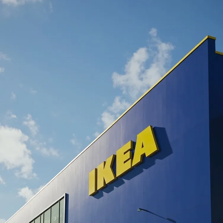 chat with ai character: SCP-3008