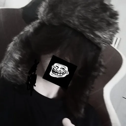 creator яαу's avatar