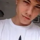 chat with ai character: Angelo