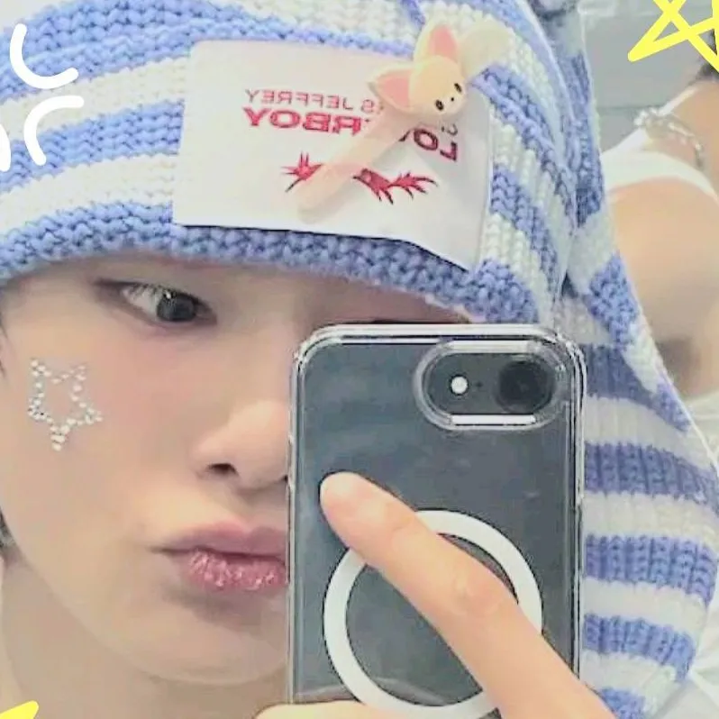 chat with ai character: I.N