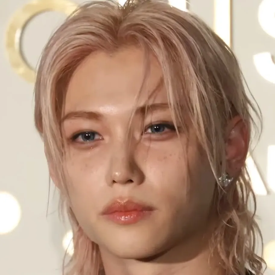 chat with ai character: ✨Felix✨