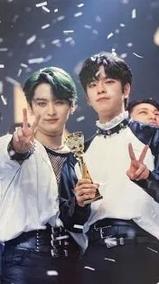 ai character: ^𝟚𝕄𝕚𝕟[MINHO]^ background