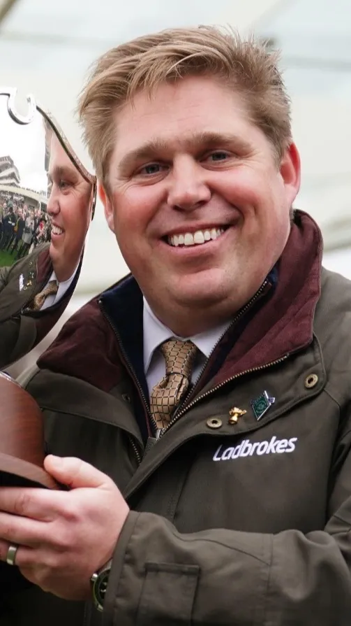 ai character: San Skelton  background