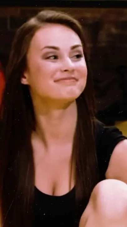 ai character: Amanda TNS background