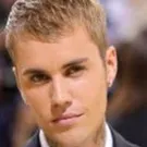 chat with ai character: Justin Bieber 