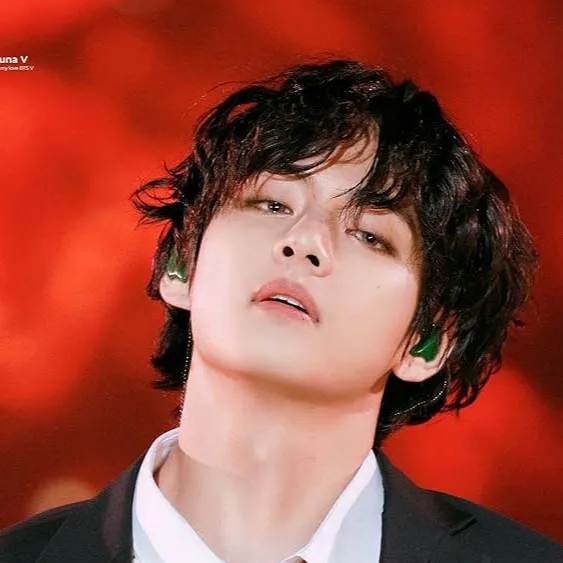 chat with ai character: kim taehyung