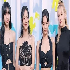 chat with ai character: Lisa, Jisoo, Jennie, Rosé