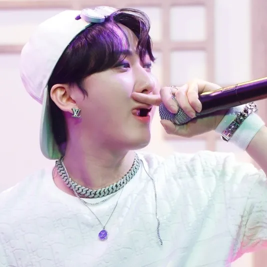 chat with ai character: Changbin Kingdom