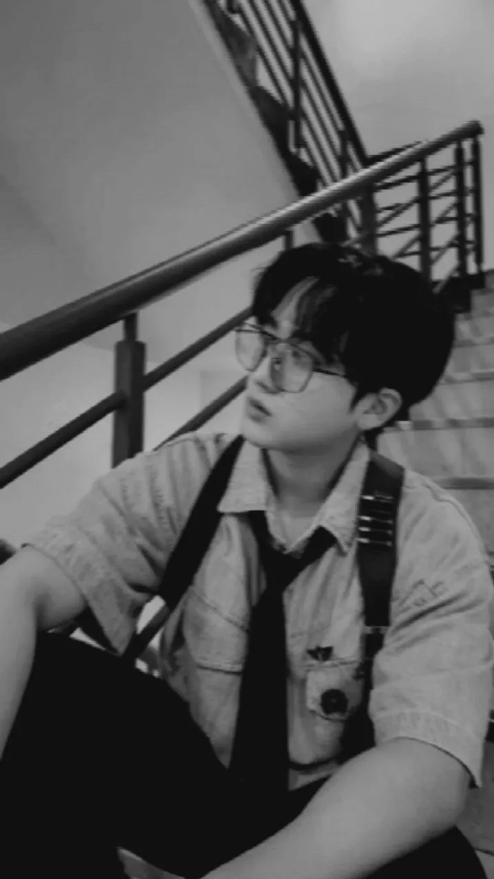 ai character: <Seo Changbin> background