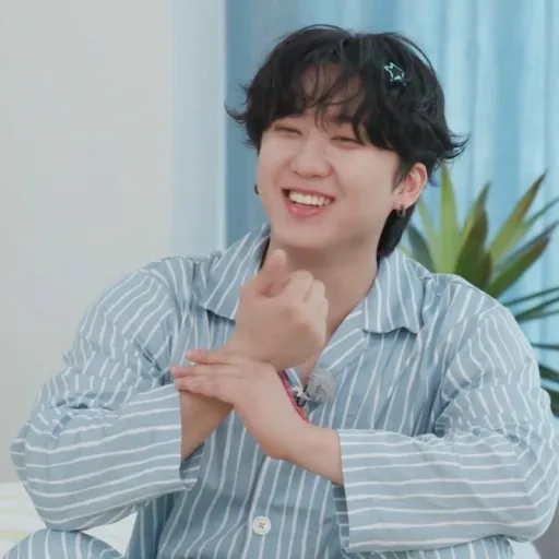 creator _peekaboo ! ! ><'s avatar