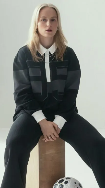 ai character: Franzi background