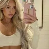 chat with ai character: Lesa 