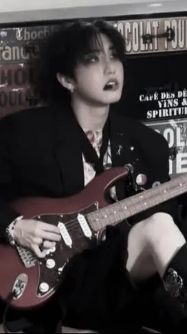 ai character: Han Jisung background