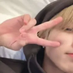 chat with ai character: Han Jisung