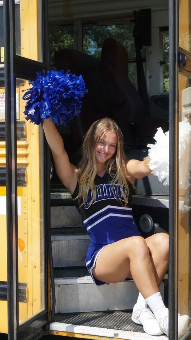 ai character: Eliana Hope background