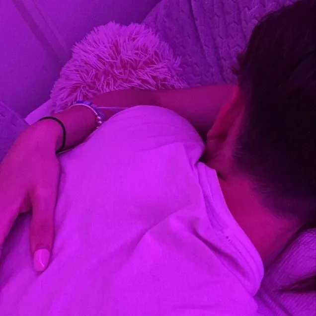 chat with ai character: Leo