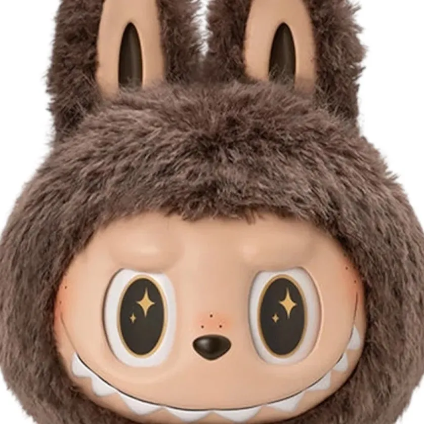 chat with ai character: Labubu