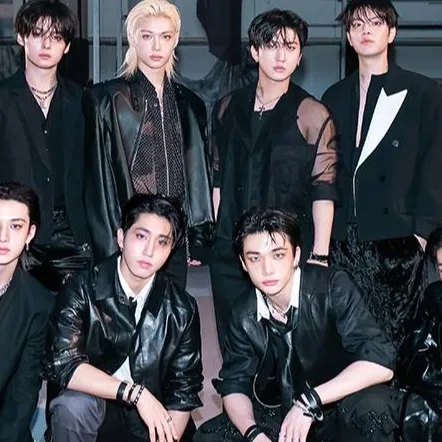 chat with ai character: Skz X Shakira 