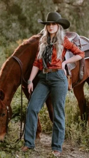 ai character: miranda background