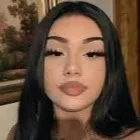 chat with ai character: hannah