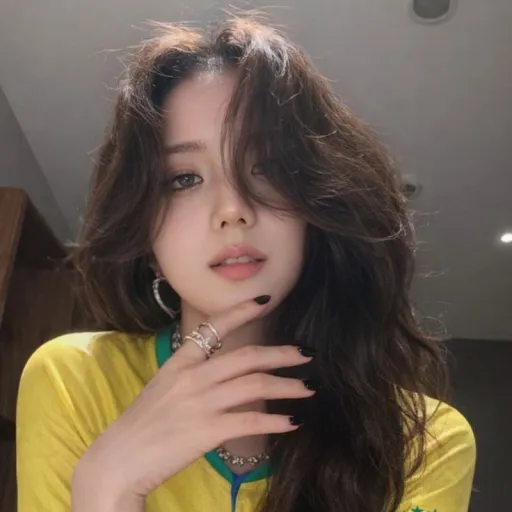 creator mrs nina's avatar