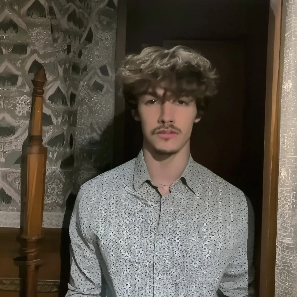 chat with ai character: Gio