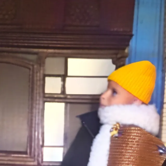 chat with ai character: Holden and Nichola