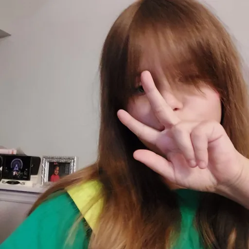 creator gwenn<3's avatar